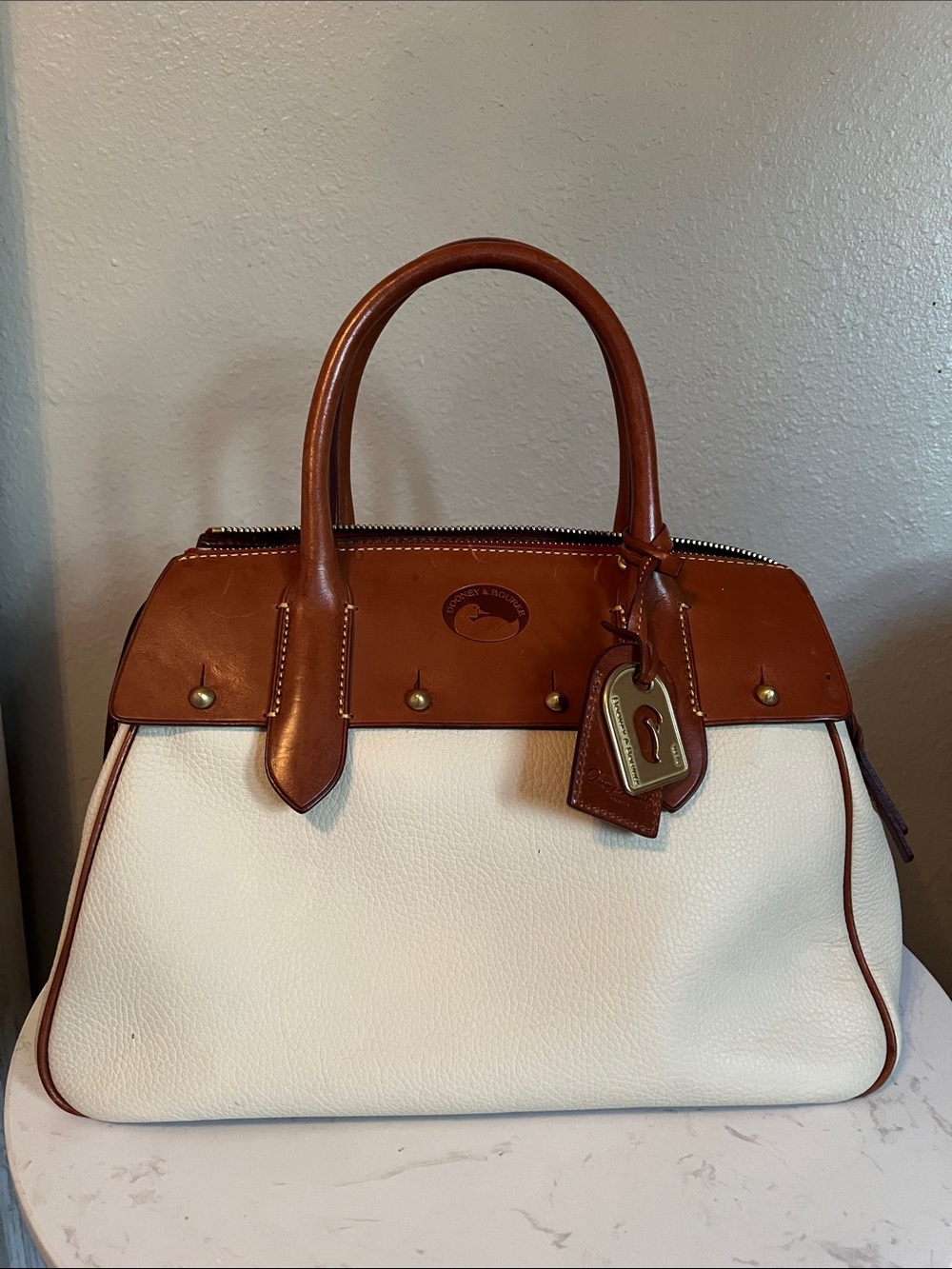 ✨Dooney & Bourke White Pebble Leather Satchel with Brown Trim✨